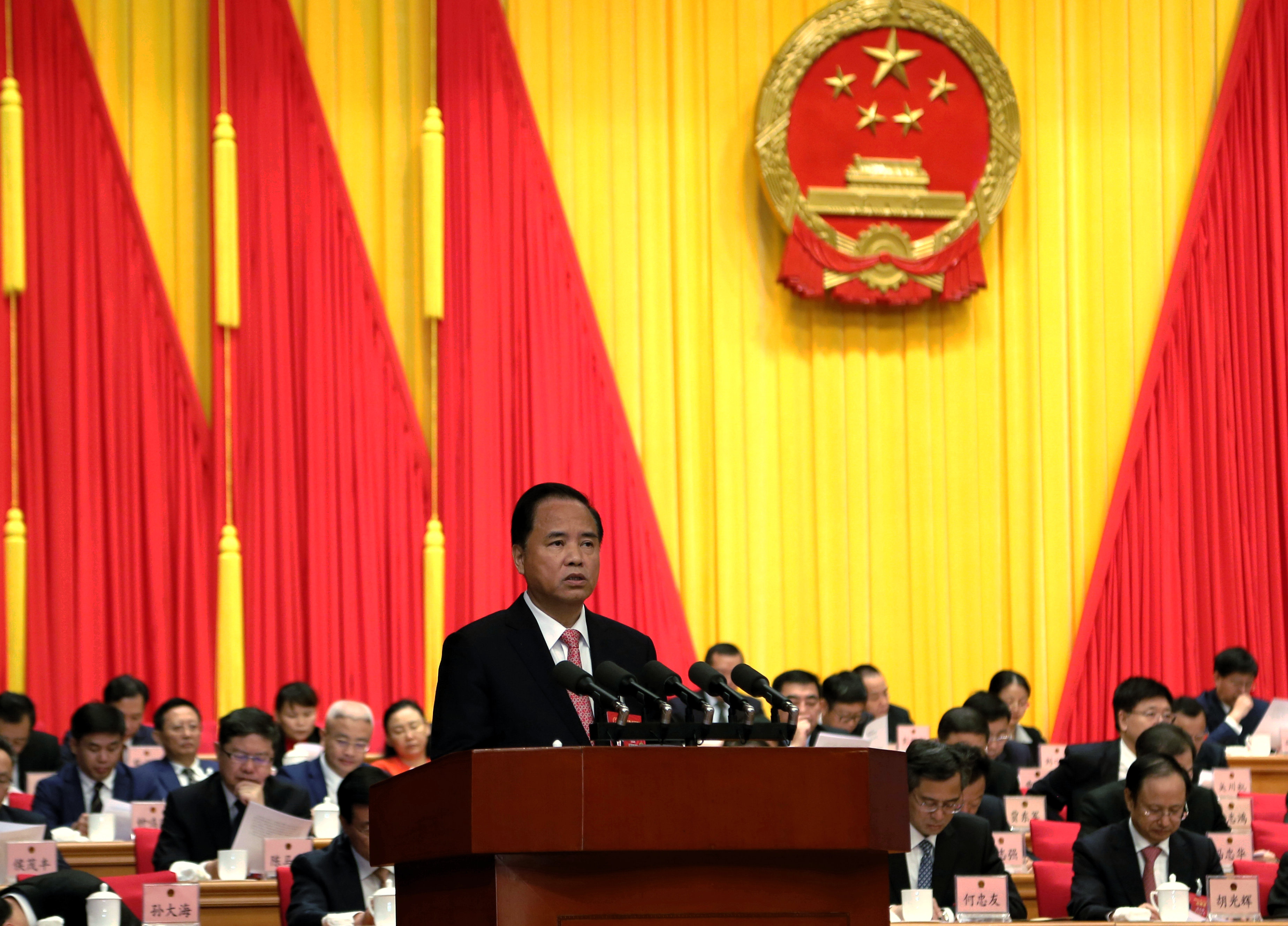 海南省第六届人民代表大会第三次会议胜利闭幕3